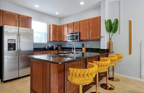 Kissimmee House | Roomy 2brds w/jacuzzi close to Disney