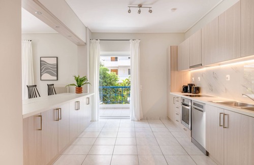 Amarousion Apartment | Roomy 3BR Apartment in Marousi