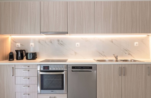 Amarousion Apartment | Roomy 3BR Apartment in Marousi