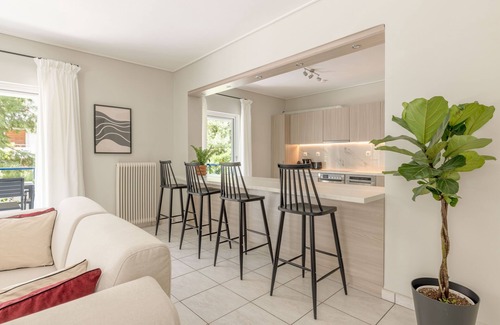 Amarousion Apartment | Roomy 3BR Apartment in Marousi