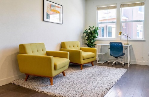 Newark Apartment | Roomy 3BR Condo in Newark Near Silicon Valley