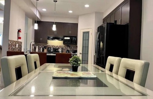 Winnipeg House | Roomy 4 bedroom House