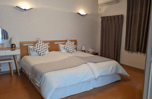 Shin-Osaka House | Roomy 4BR Home Sleeps 9／ShinOsaka／Large Groups