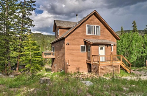 Alma House | Roomy Alma Cabin with Pool Table Ski, Hike, and Fish!