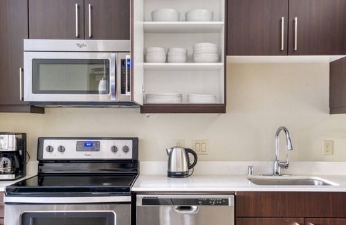 Dublin Apartment | Roomy Dublin 1BR w/ Gym, Lounge & Pool, steps to BART, by Blueground