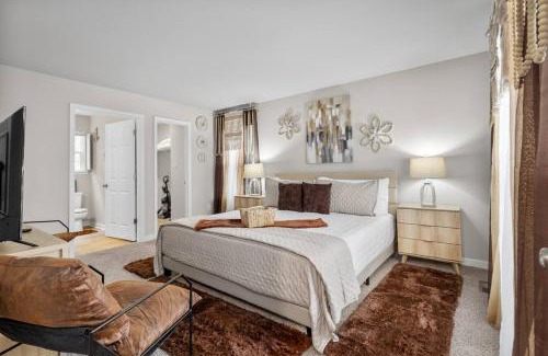 Sandston House | Roomy Getaway! Elevate Your Stay 6 Mins to RIC!