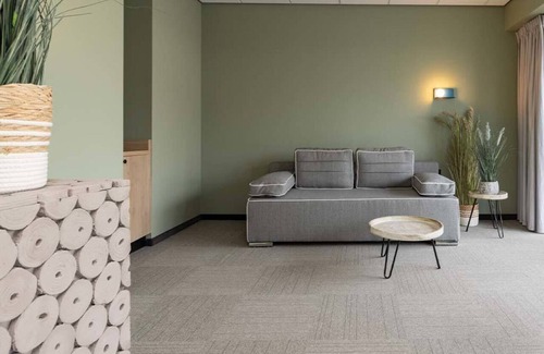 Marknesse Hotel | Roomy Retreat with Balcony Perfect for Families Seeking a Quiet Stay