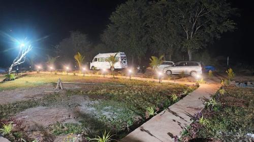 Ninnimamidi Resort | Roopa Resorts