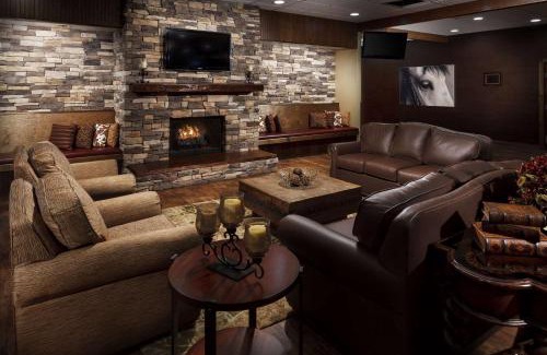 Dickinson Hotel | Roosevelt Grand Dakota SureStay Collection by Best Western