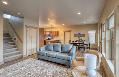 Rockerville Condo | "Roosevelt’s Retreat: A Rough Rider’s Haven!" Near Mt. Rushmore - This two-bedroom condo is your perfect home base for adventure and relaxation. Just minutes from Mount Rushmore, Crazy Horse Memorial, Custer State Park, Sturgis, and the Badlands.