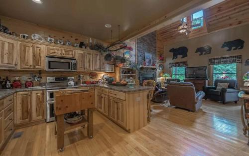 Ellijay House | Roost on the Ridge