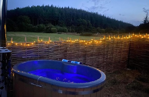 Launceston Cabin | Roosters Retreat