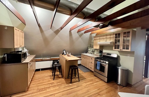 Wrigleyville Apartment | Root! Root! Root! For the Home Team in this Modern Studio