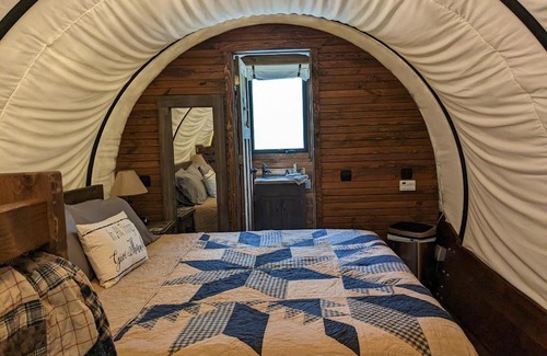 Putnam Hall Other | Rooterville Animal Sanctuary Luxury Glamping