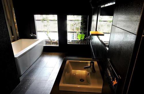 Pingtung Hotel | Roppongi Motel - Dalian