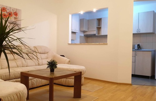 Three Oaks Apartment | RORO RESIDENCE