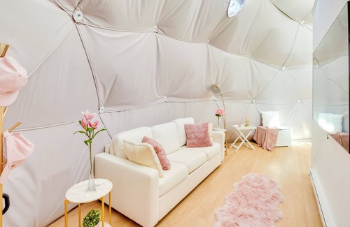 Monticello Apartment | 'Rosé All Day' Geo-Dome Vacation Rental w/ Deck!