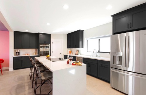 South Scottsdale House | Rosé Retreat w/Coach House-2 Homes-IG Worthy