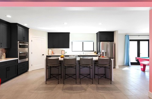 South Scottsdale House | Rosé Retreat w/Coach House-2 Homes-IG Worthy