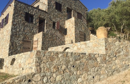 Urtaca House | Rosa Marine modern and traditional at the same time