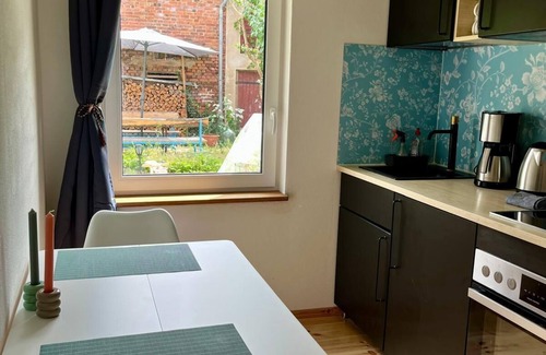 Schlieben Apartment | Rosa, s garden