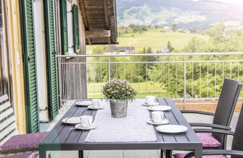 Grossdorf Apartment | Rosanna