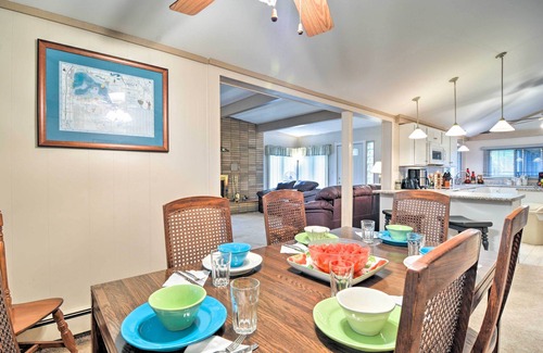 Higgins Lake Cabin | Roscommon Cabin w/Fire Pit: Walk to Higgins Lake!
