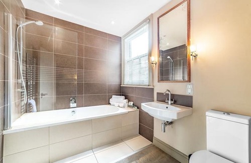 Clissold Hotel | Rose and Crown Stoke Newington