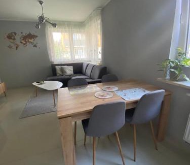 Brwinow Apartment | Rose Apartament