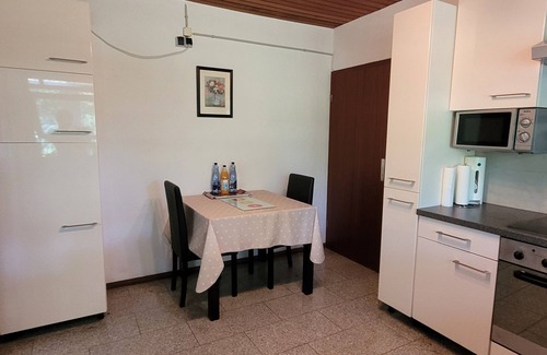 Bad Nauheim Apartment | ROSE Apartment 50 qm with Veranda ang garden