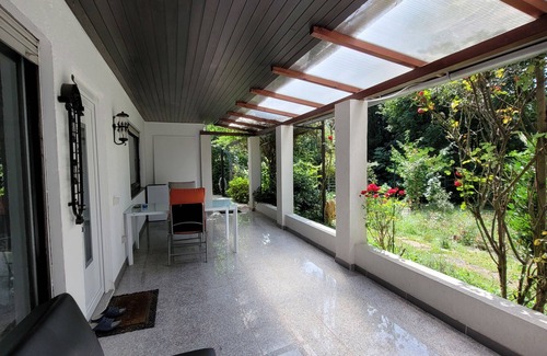 Bad Nauheim Apartment | ROSE Apartment 50 qm with Veranda ang garden