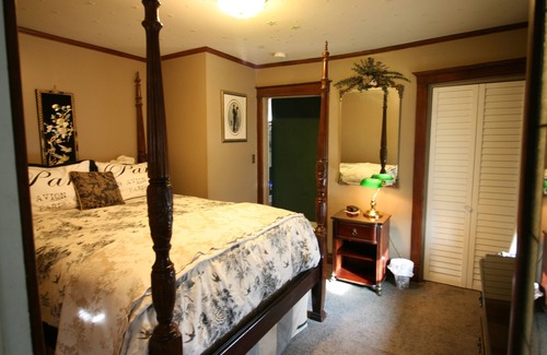 Hamilton Bed & Breakfast | Rose Arden Bed & Breakfast