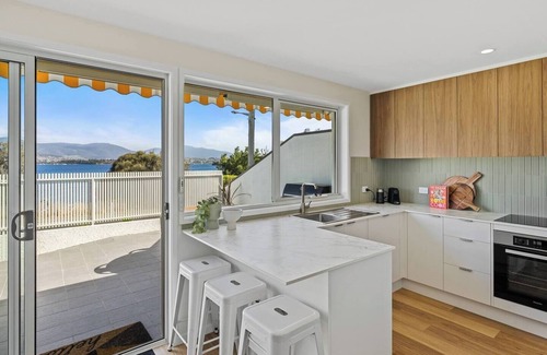 Rose Bay House | Rose Bay Riverfront Dreamy Luxury by the Water