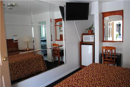 Eagle Rock Hotel | Rose Bowl Motel
