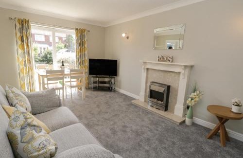 Ruswarp House | Rose Bungalow