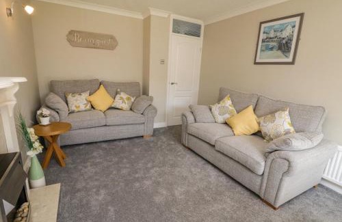 Ruswarp House | Rose Bungalow