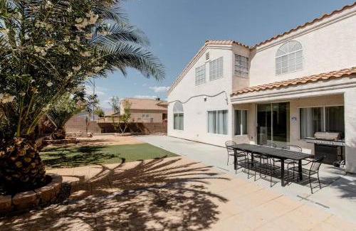 North Las Vegas House | Rose Canyon- 5 Bedroom Home in Las Vegas