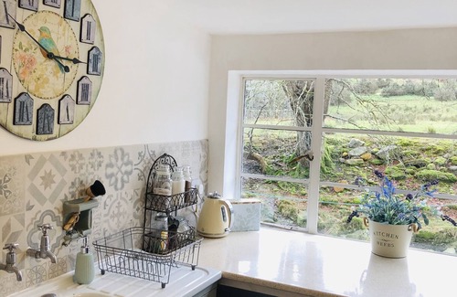 Beddgelert Cottage | Rose Cottage Beddgelert Set on the Banks of the River Colwyn Snowdonia
