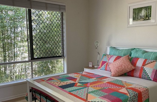 Banyo House | Rose Cottage - A quiet getaway in Banyo