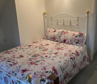 Hamilton Apartment | Rose Cottage