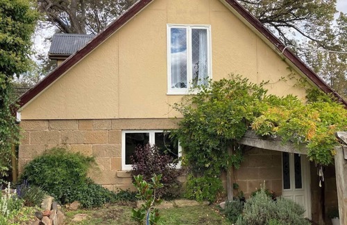 Hamilton Cottage | Rose Cottage
