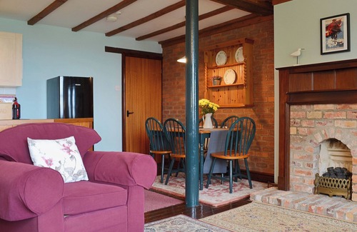 Scalby Cottage | Rose Cottage - E1494