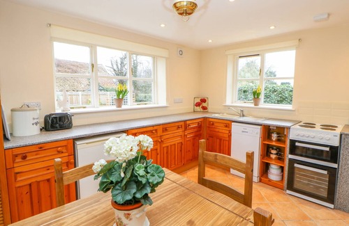 Winston Cottage | ROSE COTTAGE, family friendly, character holiday cottage in Winston