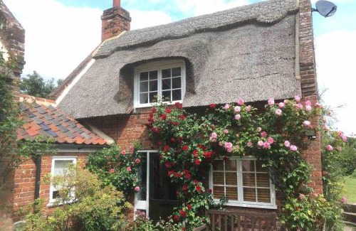 Ludham House | Rose Cottage