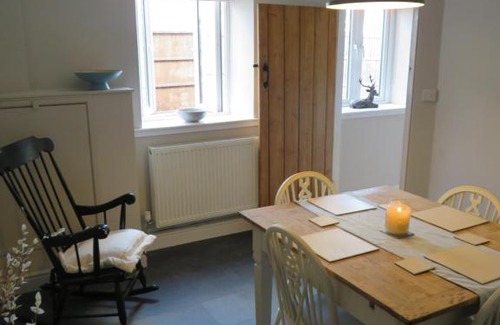 Lydney House | Rose Cottage