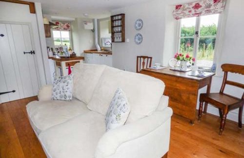 Monmouth House | Rose Cottage