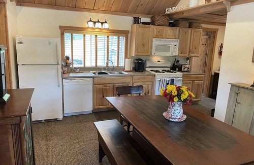Oneonta House | Rose Cottage Goodyear Lake - awesome waterfront, swimming, fishing, fire pit