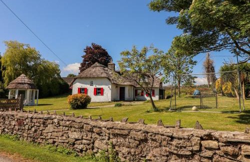 Ogonnelloe House | Rose Cottage