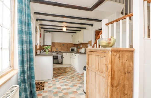Freshwater Cottage | ROSE COTTAGE, pet friendly, country holiday cottage in Freshwater
