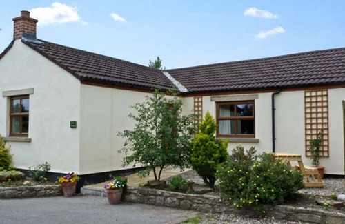 Ovington Cottage | ROSE COTTAGE, pet friendly, character holiday cottage in Eppleby